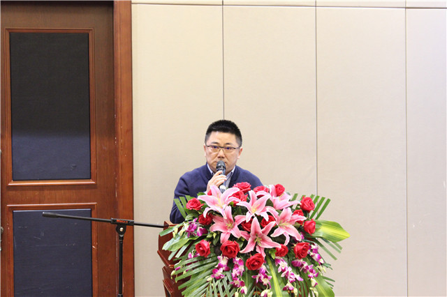 13·ÉÇò¹«Ë¾×Ü˾Àí·®Æ½1